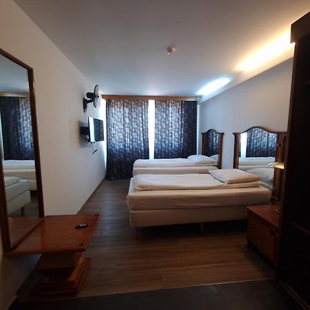 Sky Apart Hotel - Hotel Eurocap Jette Экстерьер фото