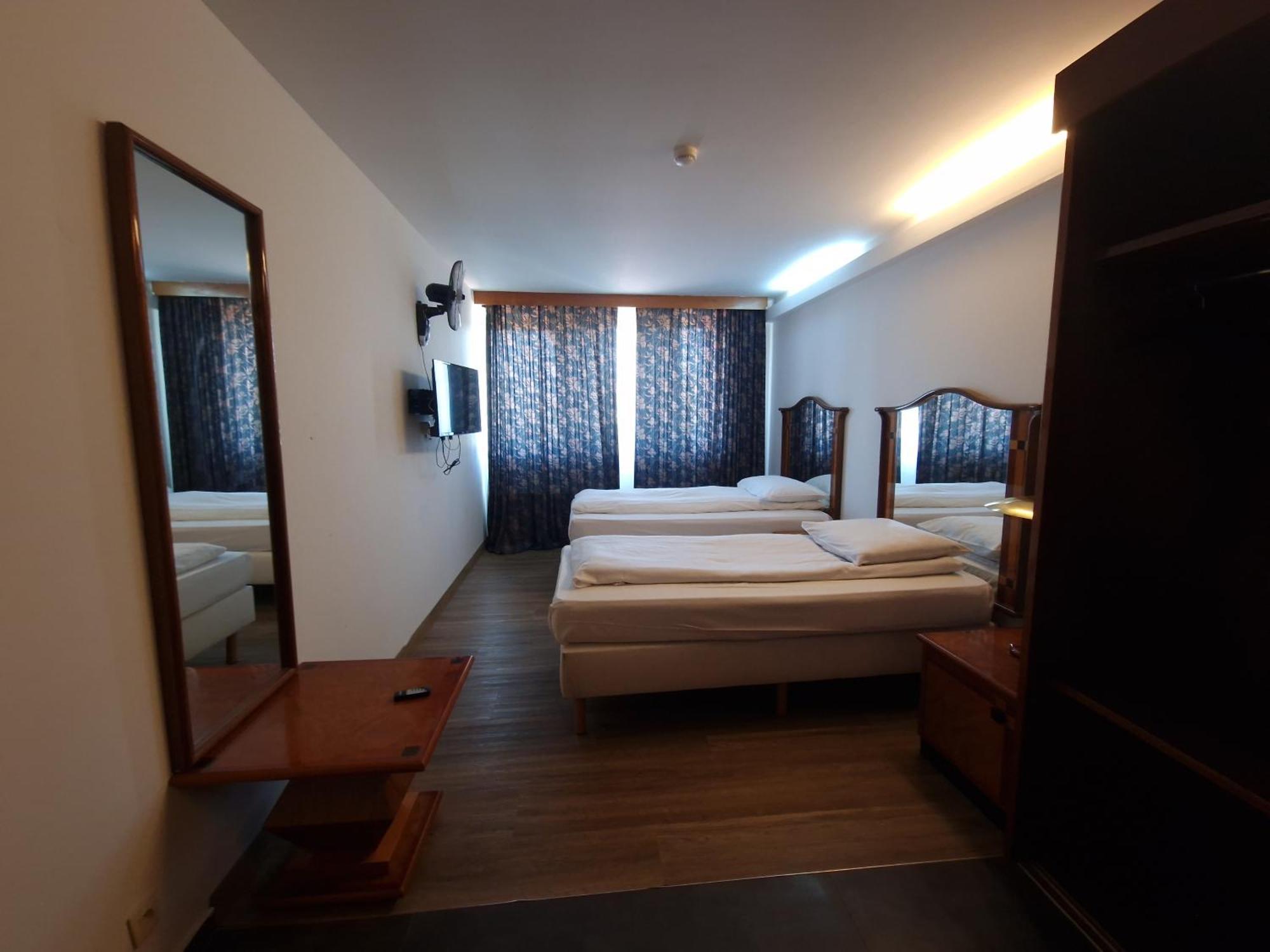 Sky Apart Hotel - Hotel Eurocap Jette Экстерьер фото