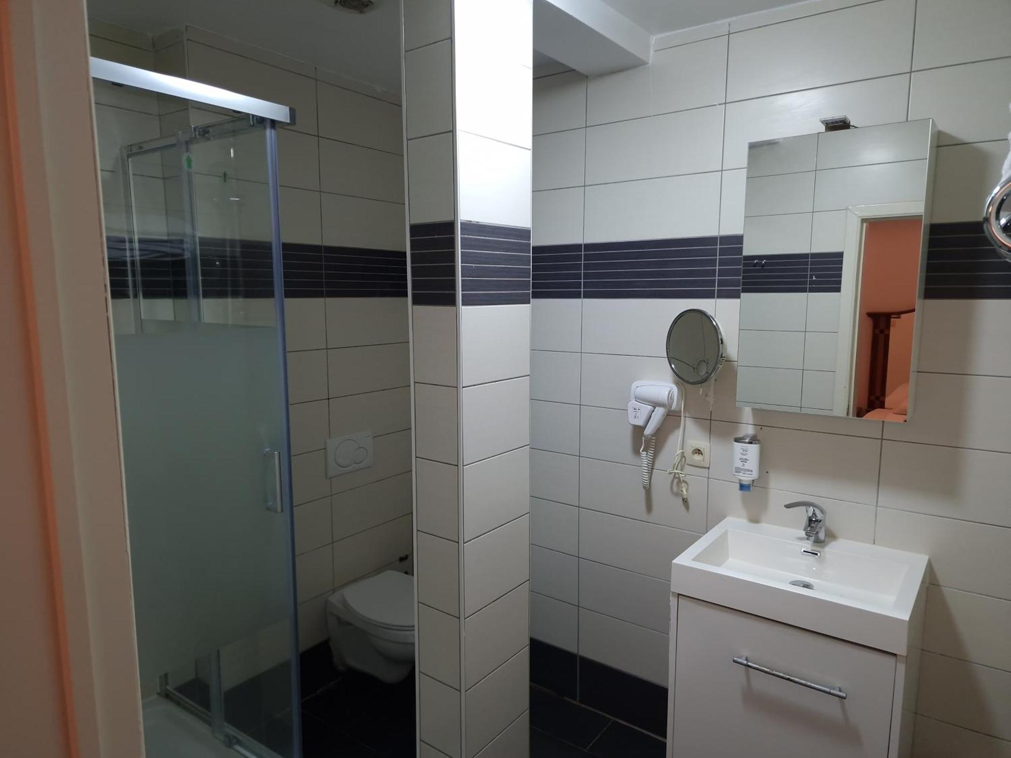 Sky Apart Hotel - Hotel Eurocap Jette Экстерьер фото